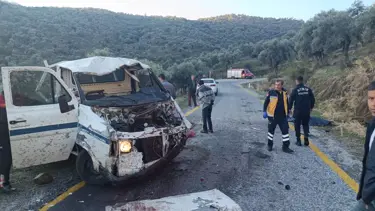 Kamyonet uçuruma devrildi: 2 ölü