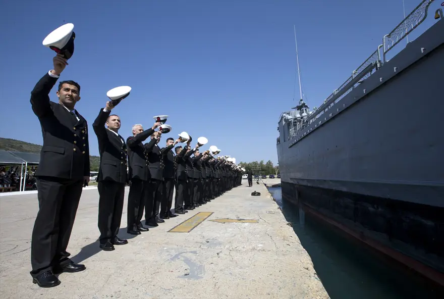 Kıbrıs Gazisi TCG Ertuğrul artık "emekli" 15