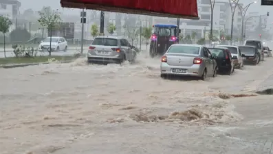 Osmaniye'yi sağanak vurdu