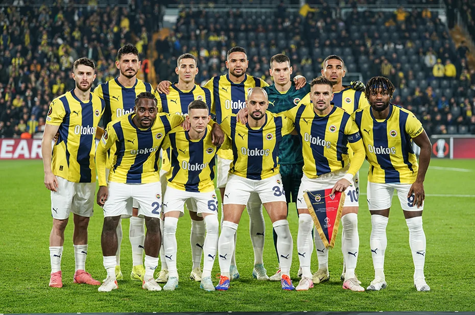 Trabzonspor dört transferi birden açıkladı. Eski Fenerbahçe'liye üç yıllık imza