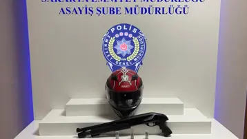 Motosiklet kaskıyla geldi, tüfekle 2 kişiyi yaraladı: 3 gözaltı