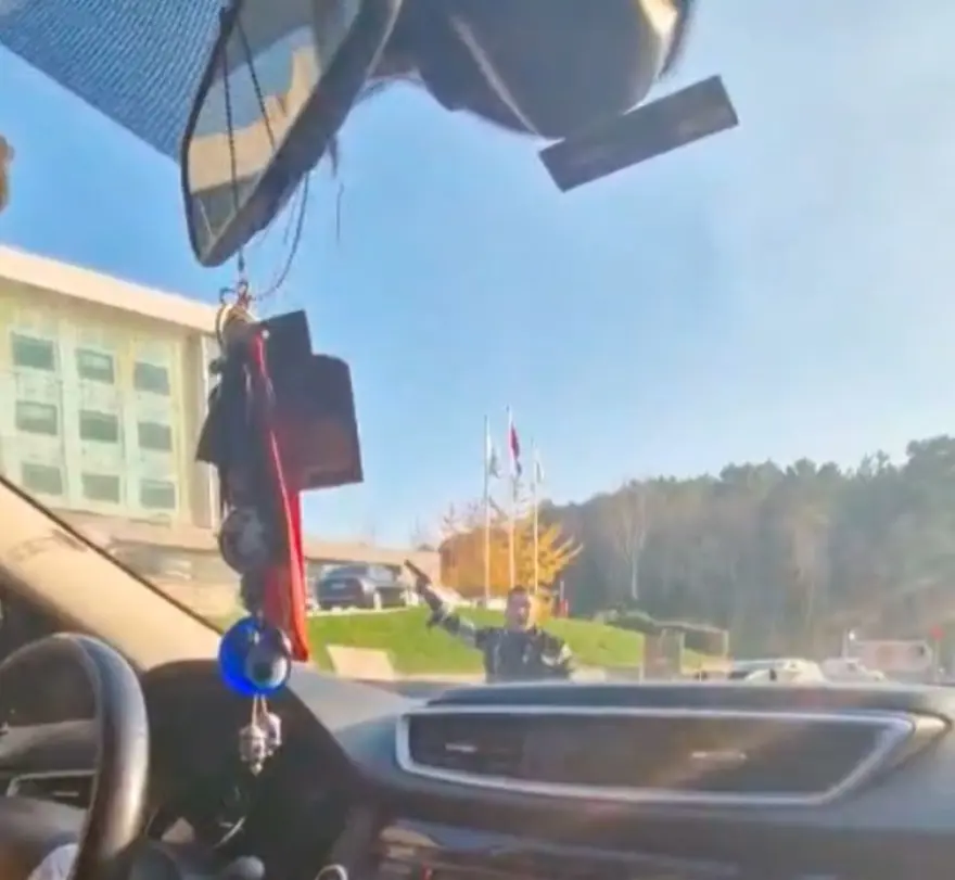 Maslak’ı birbirinekattı: Cinsel saldırıdan aranan şüpheli aracının lastiklerine ateş edilerekyakalandı 