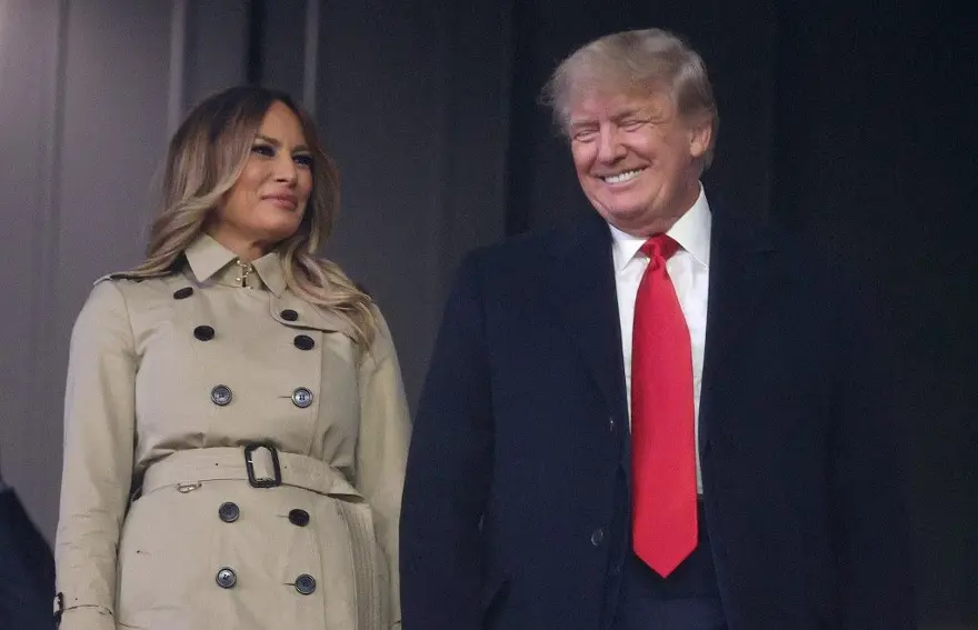 Kendini izole ettiği iddia edilmişti: Donald Trump eşi Melania Trump'ın nerede olduğunu açıkladı 3 Kendini izole ettiği iddia edilmişti: Donald Trump eşi Melania Trump'ın nerede olduğunu açıkladı 3