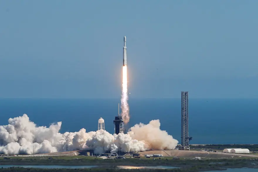 NASA, Jüpiter'in uydusu Europa'daki okyanusta hayat belirtilerini arayacak 5