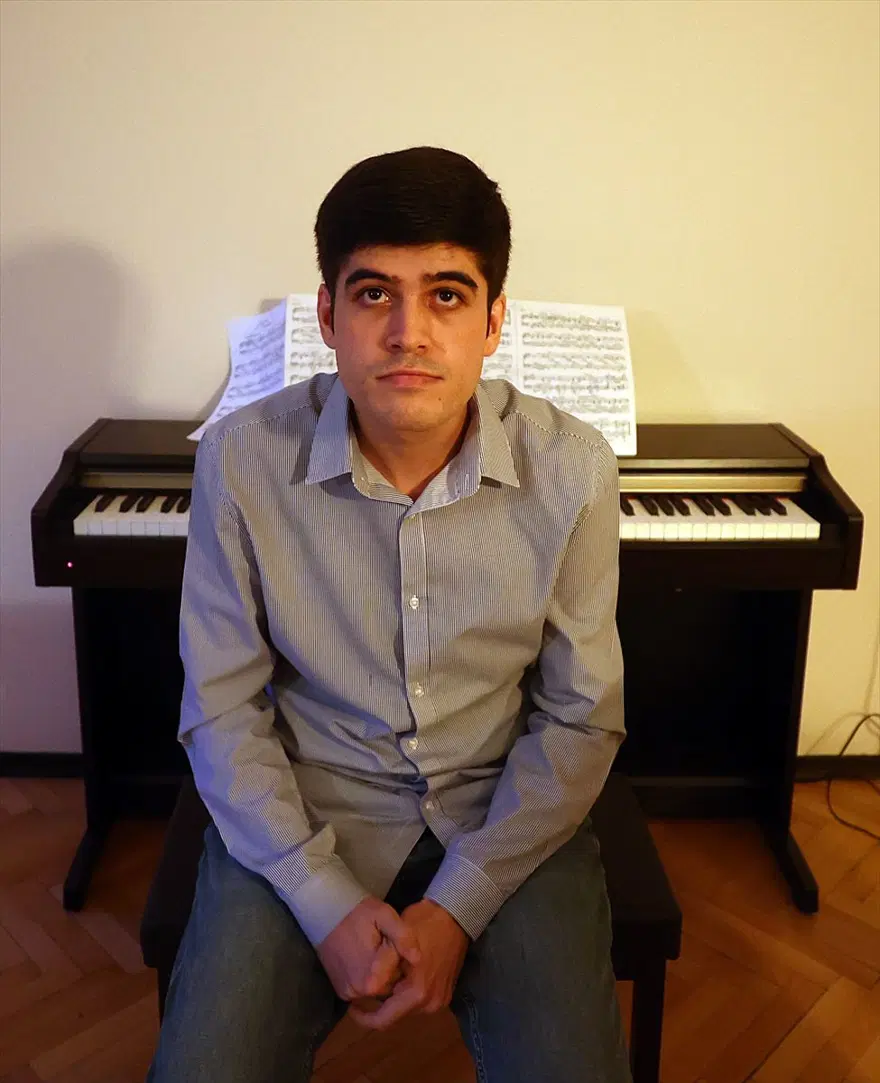 "ÇOK MUTLU VE GURURLUYUZ" 5 "ÇOK MUTLU VE GURURLUYUZ" 5