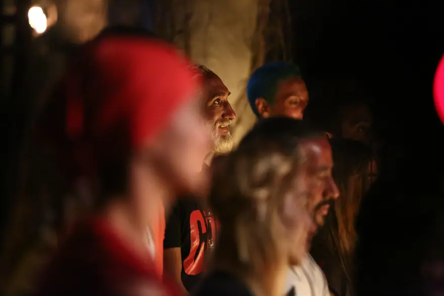 Survivor'da kim elendi? 1. Hafta (Survivor adasına ilk veda gönüllüler takımından) 43