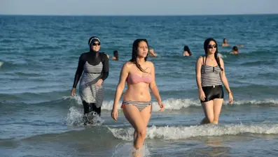 Suriye’de mayo yasağı: Plajlar için yeni kıyafet yönetmeliği yayınlandı