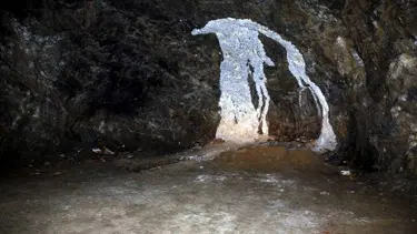 Iğdır'daki Tuzluca tuz mağaraları sağlık turizmine kazandırılacak