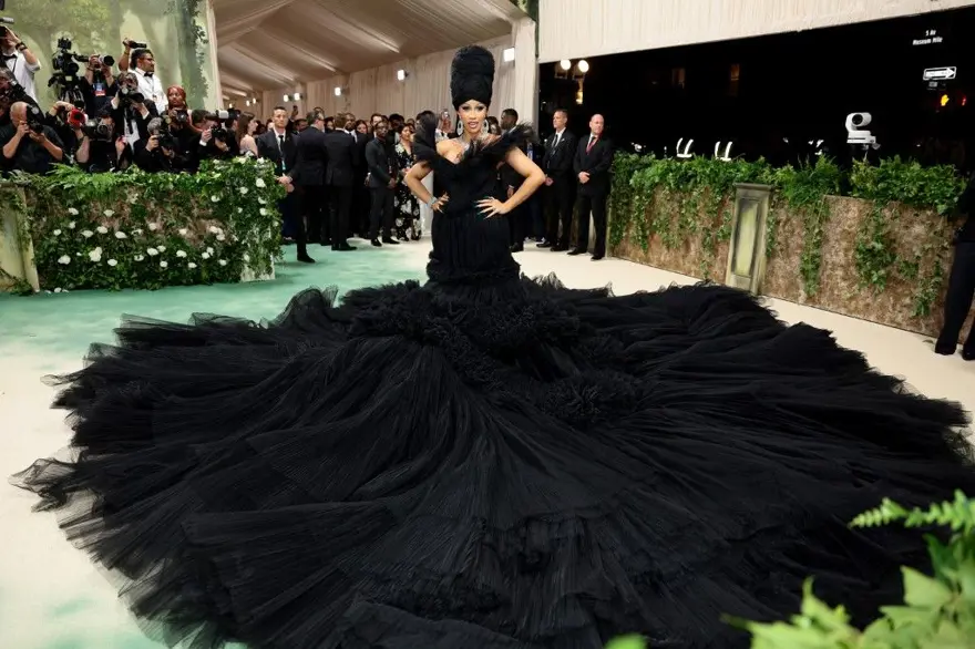 Modanın en büyük gecesi Met Gala'da şıklık yarışı 22
