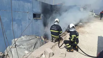 Hatay'da fabrikada yangın paniği