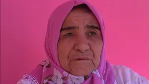 Isparta'nın "Barbie Teyzesi" pembe evine mahkum kaldı:  Yürüyemez hale geldiğini gözyaşları içinde anlattı