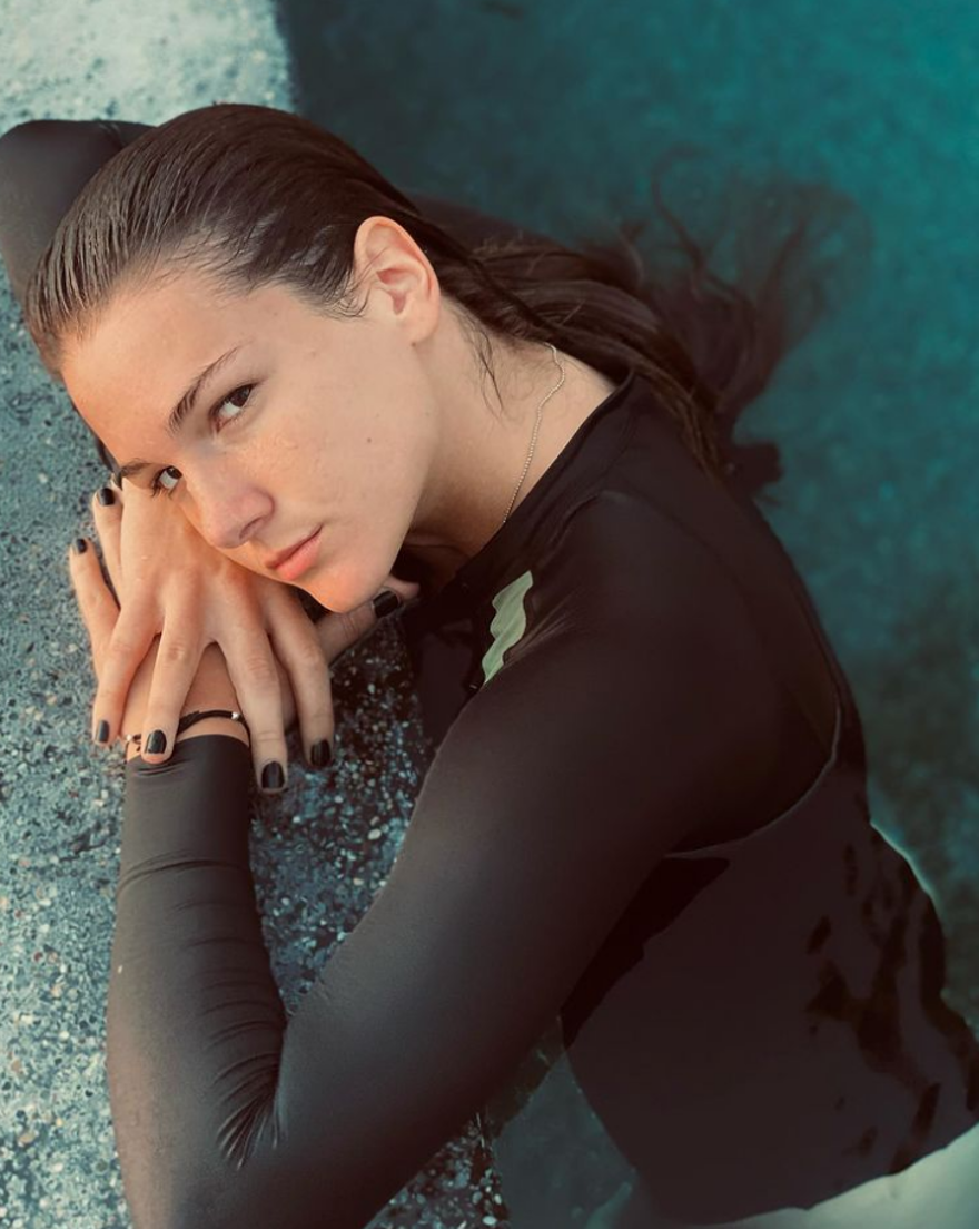 NİSA BÖLÜKBAŞI KİMDİR? 87