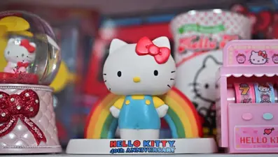 Hello Kitty, Toyota'yı solladı