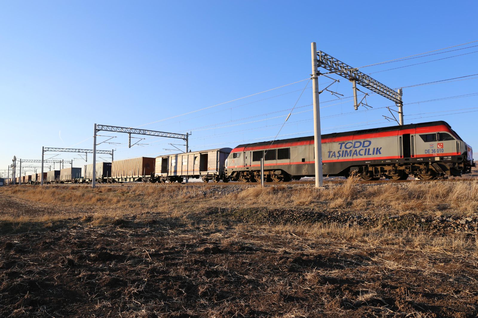 Bakü-Tiflis-Kars Demiryolu hattı açıldı