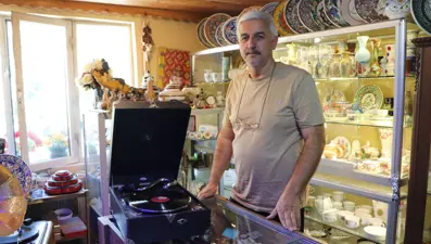 Çöpe attığınız şey bir hazine olabilir: "100 lira istiyorlar ben 500 veriyorum"