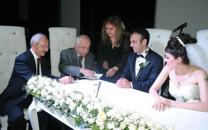 İktidar ile muhalefet aynı düğünde 7