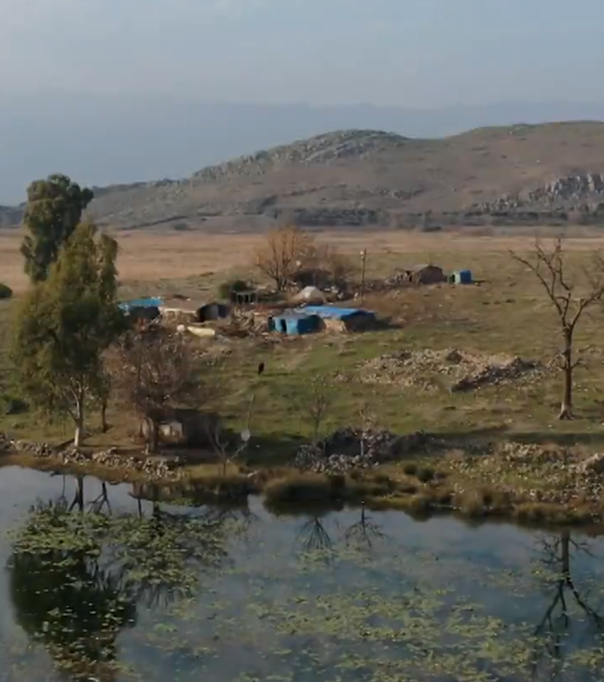 Hataylı Robinsonlar: Anne ve kızı adada yıllardır tek başlarına 9