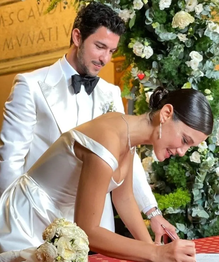 Pınar Deniz'e esprili doğum günü pastası: "İçimde çocuk var" 