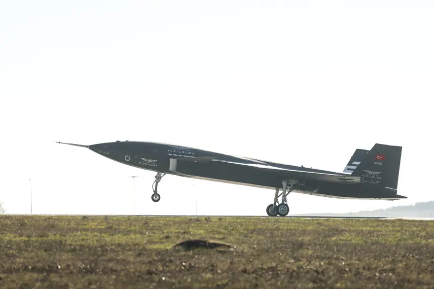 Bayraktar KIZILELMA bir uçuş testini daha tamamladı 1