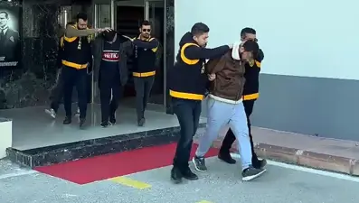 Başına silah dayayıp 2 milyon lira istediler! İki şüpheli tutuklandı