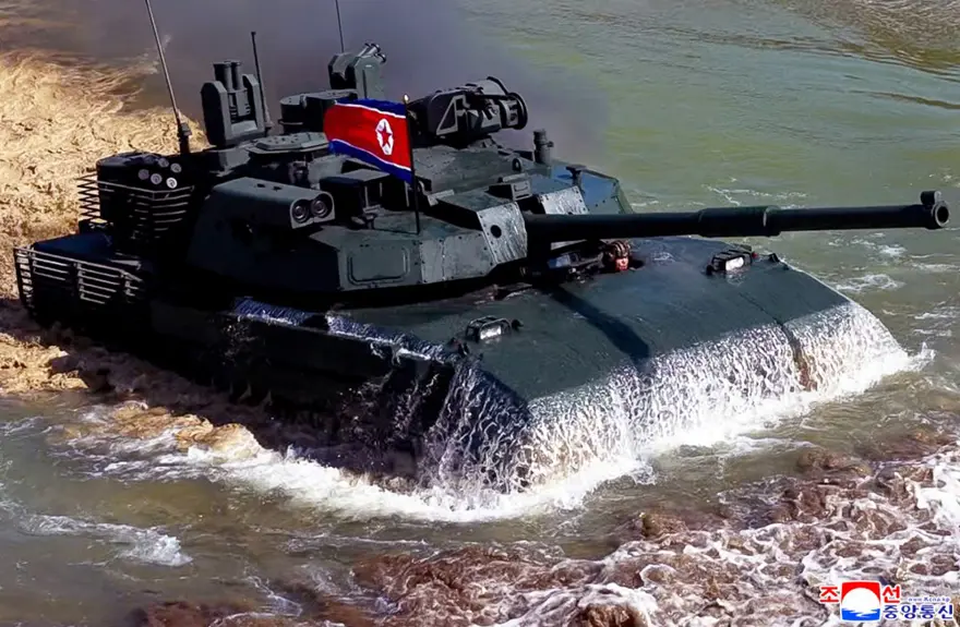 Kim Jong Un ve kızı tank kullandı 5