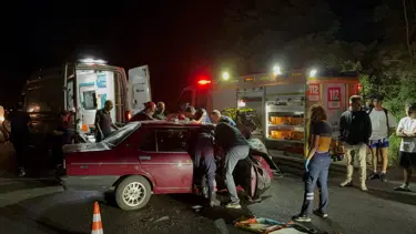 Aydın'da otomobil ters yöne girdi, 2 araca çarptı