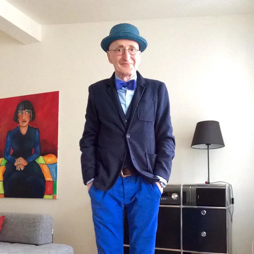 Tarzıyla gençlere taş çıkartıyor 15