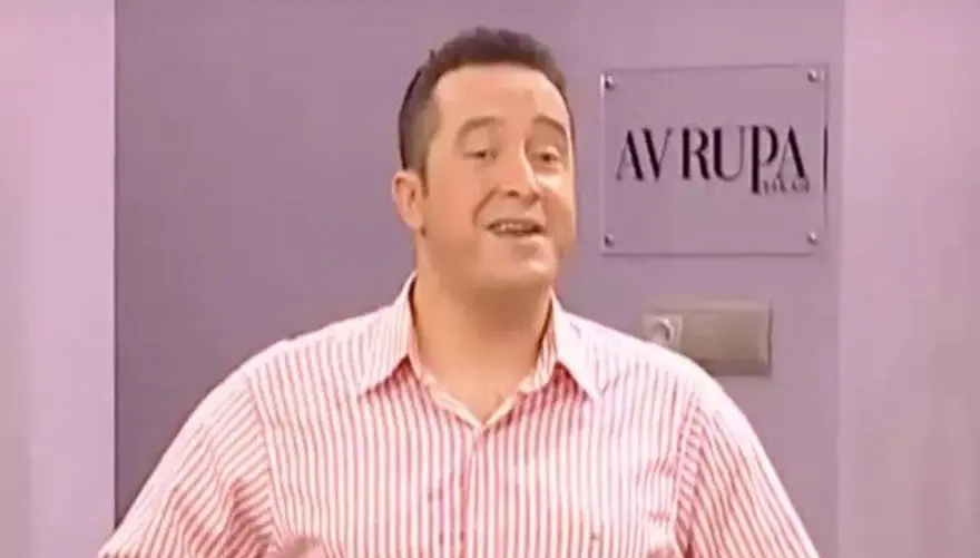 Vural Çelik'in vefatı sanat dünyasını yasa boğdu Vural Çelik'in vefatı sanat dünyasını yasa boğdu