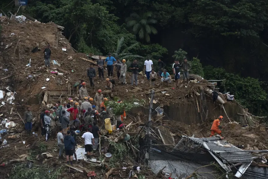 Brezilya’daki sel felaketinde ölenlerin sayısı 104’e çıktı 7 Brezilya’daki sel felaketinde ölenlerin sayısı 104’e çıktı 7
