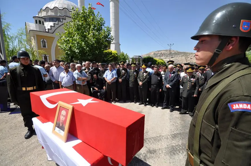 Arefe gününde tarifsiz acı 9 Arefe gününde tarifsiz acı 9