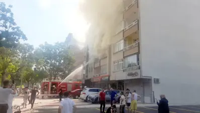 Gözlerini yangınla açtılar: Hastaneye kaldırıldılar