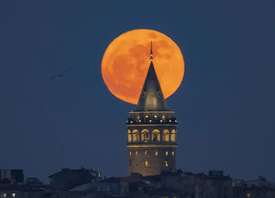 İstanbul'da muhteşem dolunay manzaraları 6