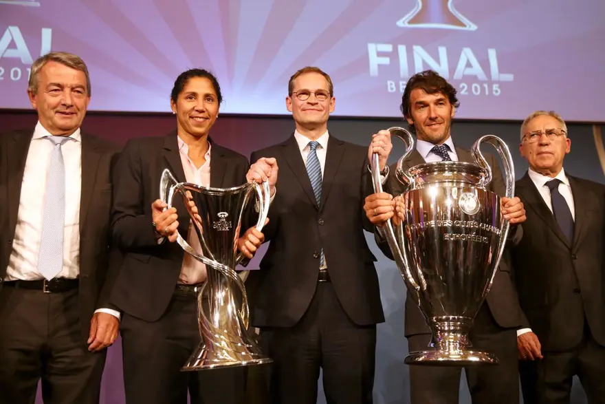 Şampiyonlar Ligi kupası Berlin'de 6