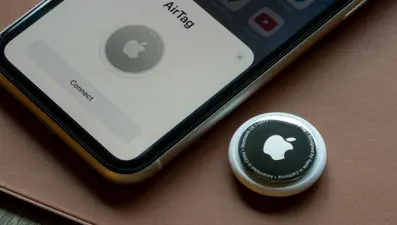 Android telefonlar sizi takip eden AirTag olduğunda uyaracak