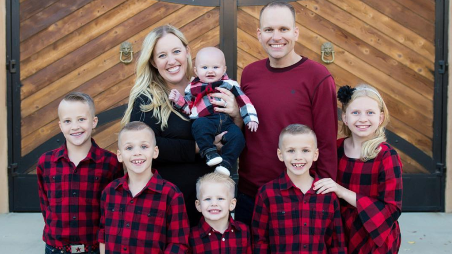 Gaby4 yaşında dünyanın en çok kazanan 4. Youtuber'ı oldu 6 Gaby4 yaşında dünyanın en çok kazanan 4. Youtuber'ı oldu 6