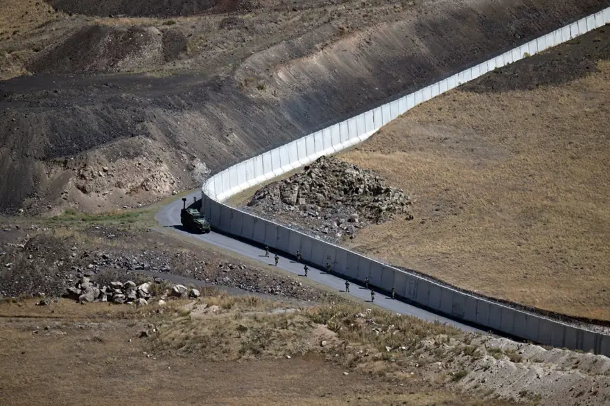 DUVARIN YAPIMINA 2021'DE BAŞLANDI 1 DUVARIN YAPIMINA 2021'DE BAŞLANDI 1