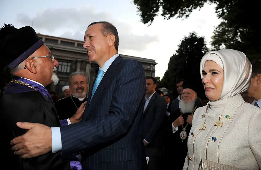 Azınlık temsilcileriyle iftar 12