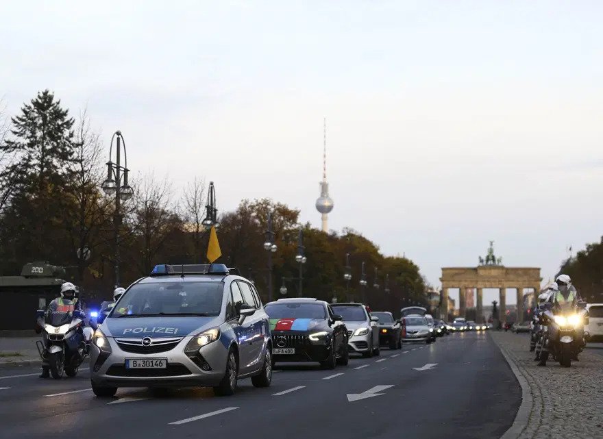 Berlin'de zafer konvoyu 5 Berlin'de zafer konvoyu 5