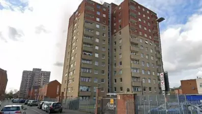 Polisten kaçarken balkondan düştü: 19 yaşındaki genç yaşam mücadelesi veriyor