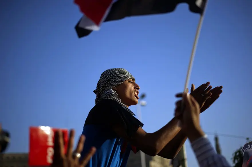 Mursi'ye 'istifa et' isyanı 24