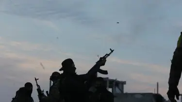 Suriye'de muhalifler, PKK/YPG işgalindeki Deyrizor'a giriyor