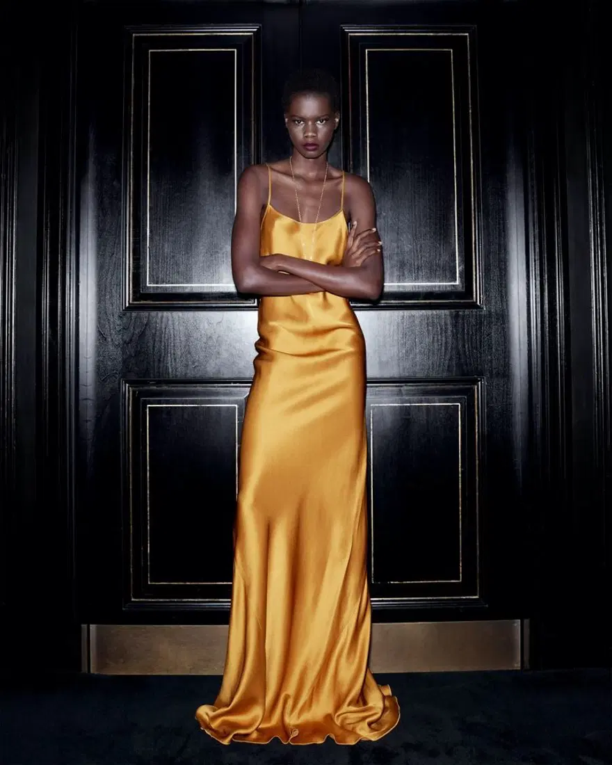 Victoria Beckham'dan Noel koleksiyonu 5