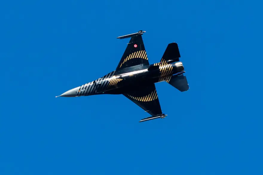 SOLOTÜRK'ten Ankara'da nefes kesen gösteri 3