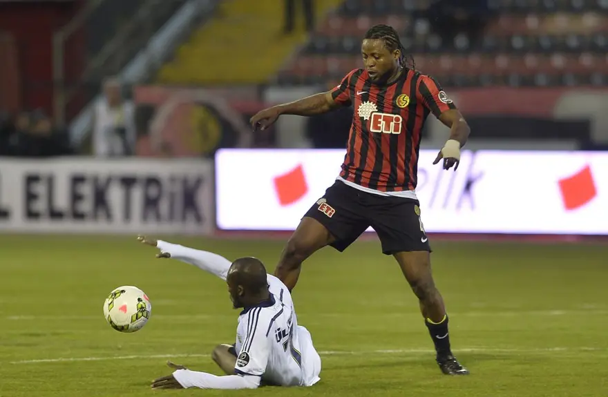 Eskişehirspor-Fenerbahçe maçından kareler 17