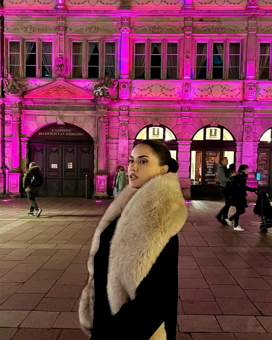 Fahriye Evcen'in Strazburg pozları gündem oldu 10