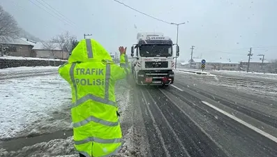 SON DAKİKA HABERİ: 6 ilde ağır taşıtlara trafik yasağı