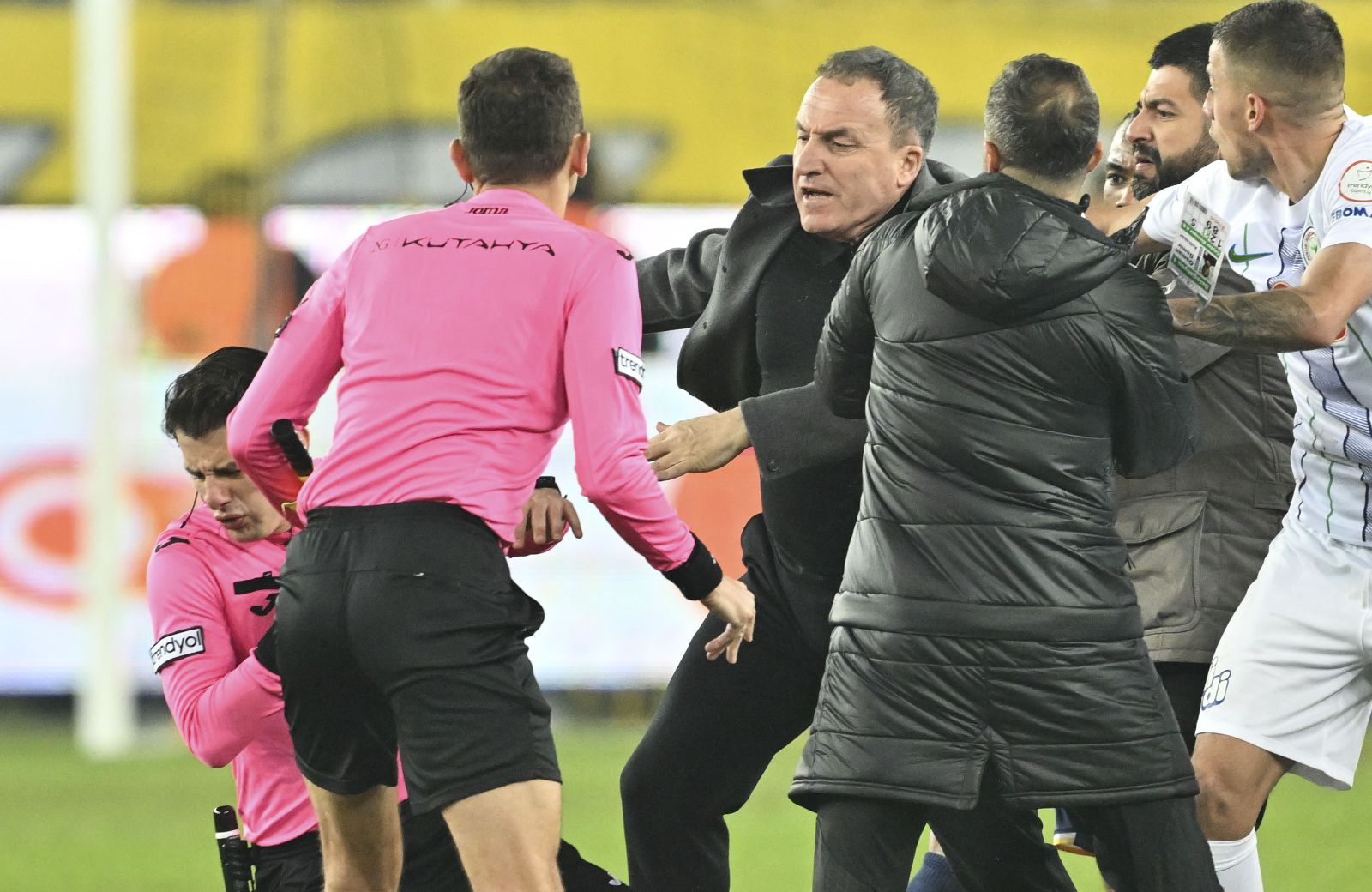 Halil Umut Meler'e yumruklu saldırı davası | "Tehdit duymadım, vurduğunu gördüm"