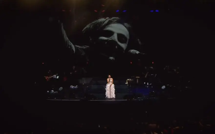 "YENİDEN BİR ARAYA GELENE KADAR ANLATACAKLARIMI BİRİKTİRECEĞİM" 4