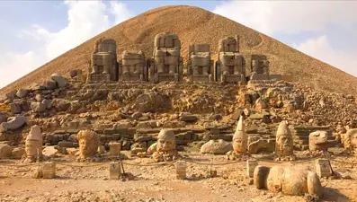 Yerli ve yabancı turistlerin uğrak noktası: Adıyaman Nemrut Dağı