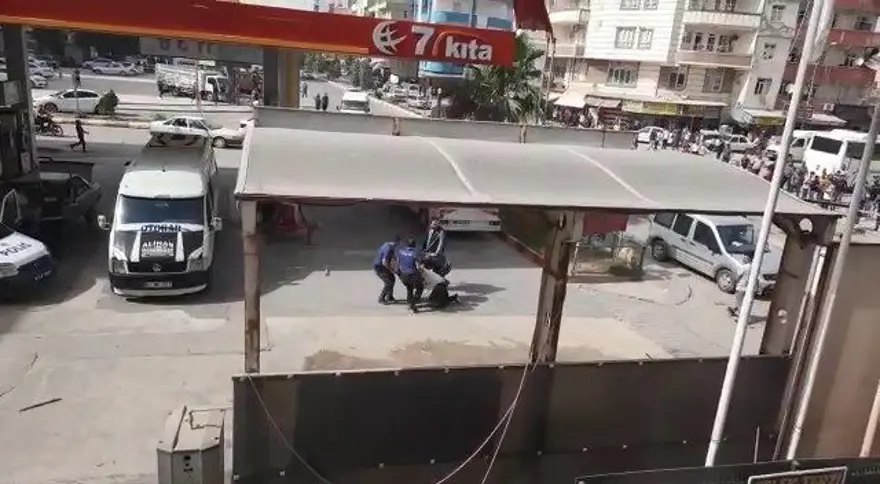 2'Sİ POLİS ÇOK SAYIDA YARALI VAR 4